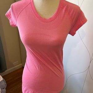 Lululemon top